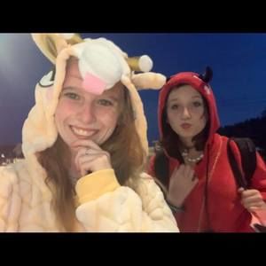 Meet your Posher, Vicky